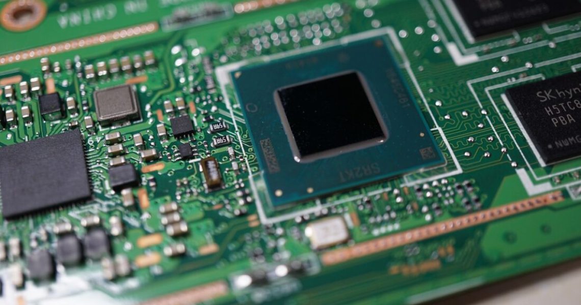 Comment_gérer_efficacement_les_déchets_informatiques_à_la_maison_?